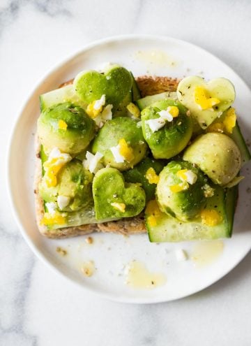Avocado toast with egg