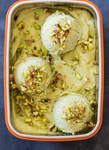 Pistachio ice cream